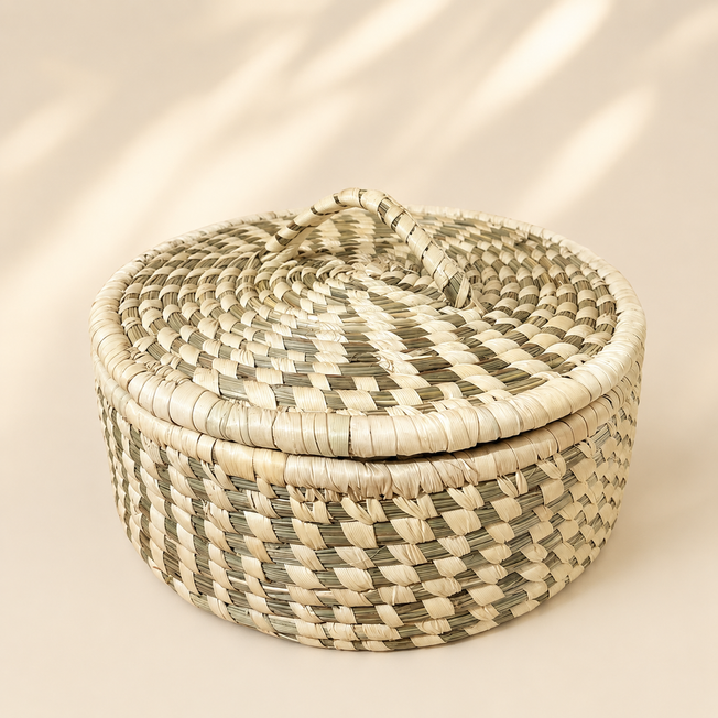 Handwoven Round Palm Leaf Storage Basket with Lid | Eco-Friendly Decorative Gift Basket | 8 Inch Diameter